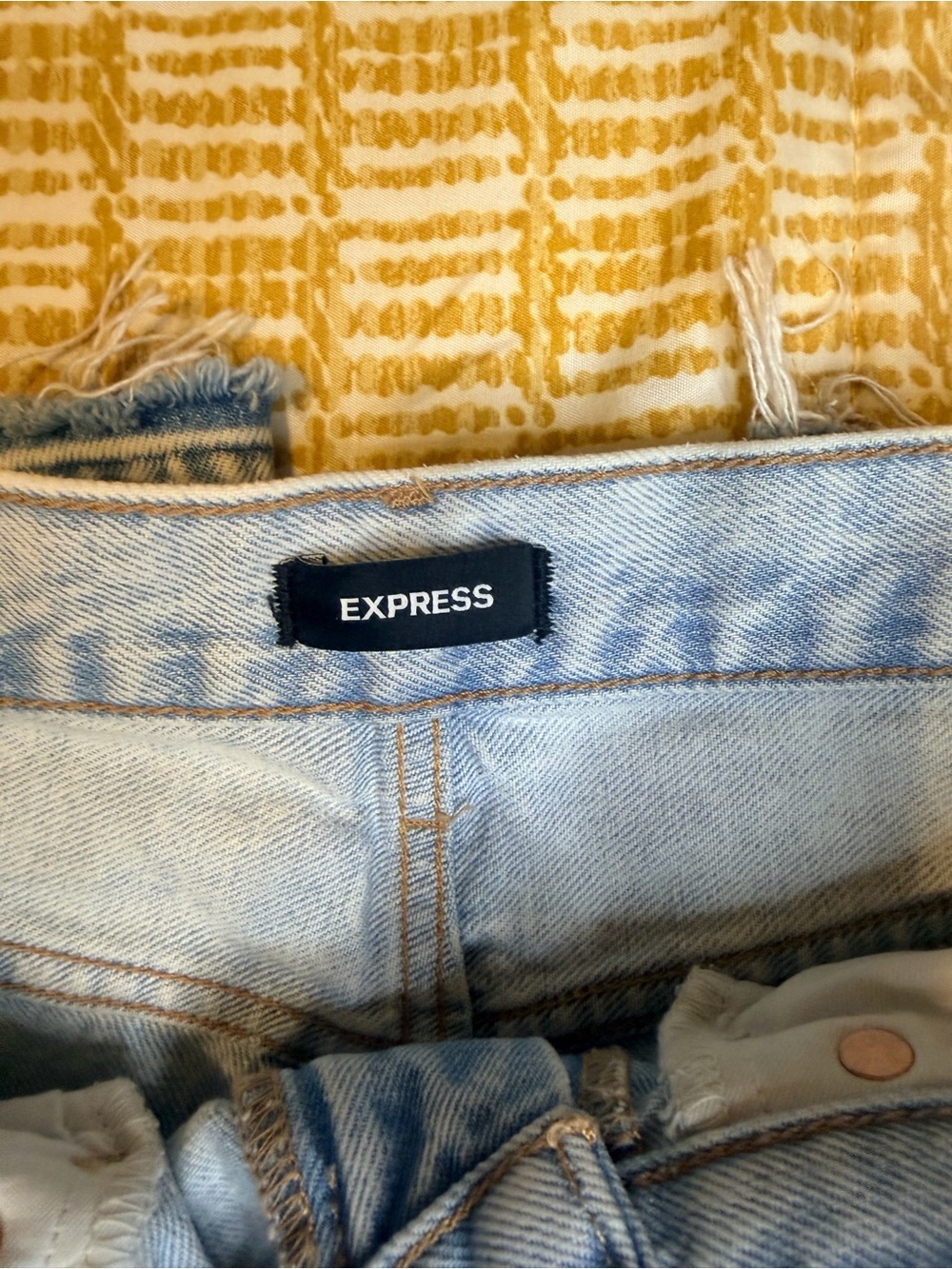 Express Light Wash Wide Leg Jeans - Picture 2 of 7